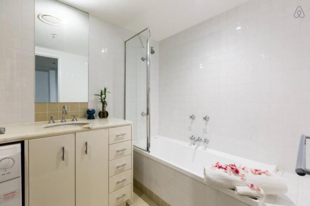 Roma Studio Apartment In Collins Street Melbourne Eksteriør bilde